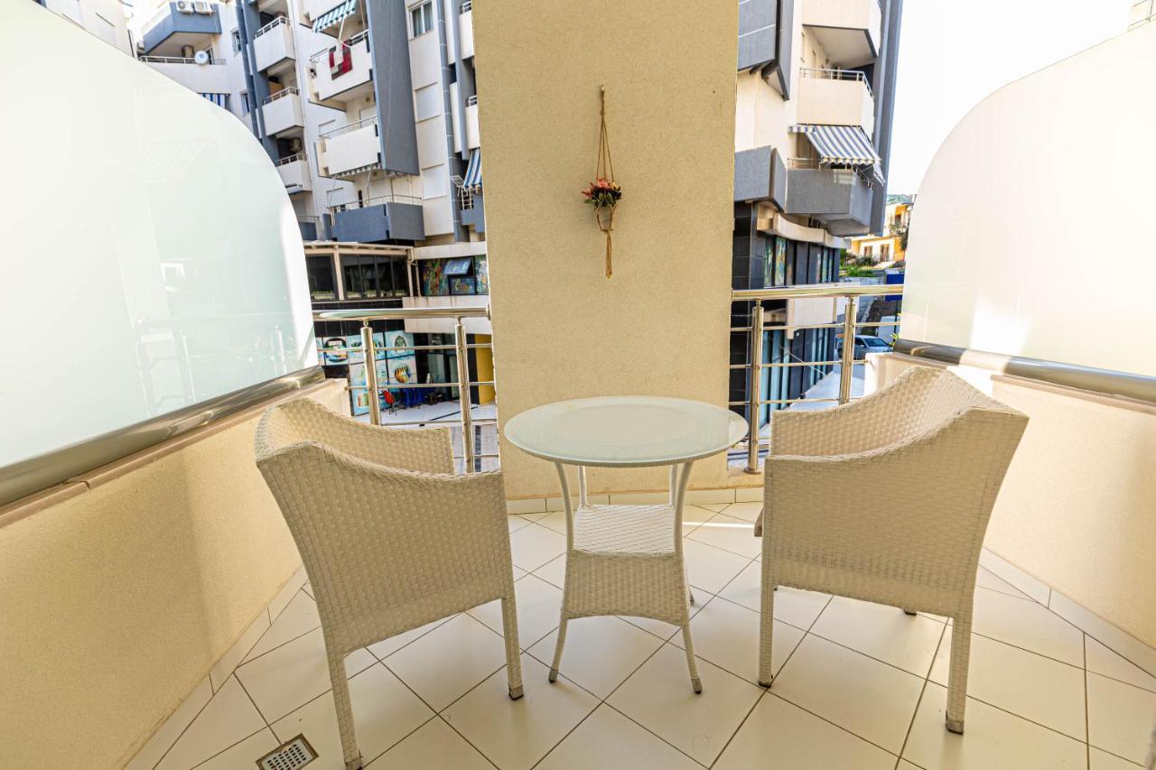 Vlorë Jordan'S Hotel מראה חיצוני תמונה