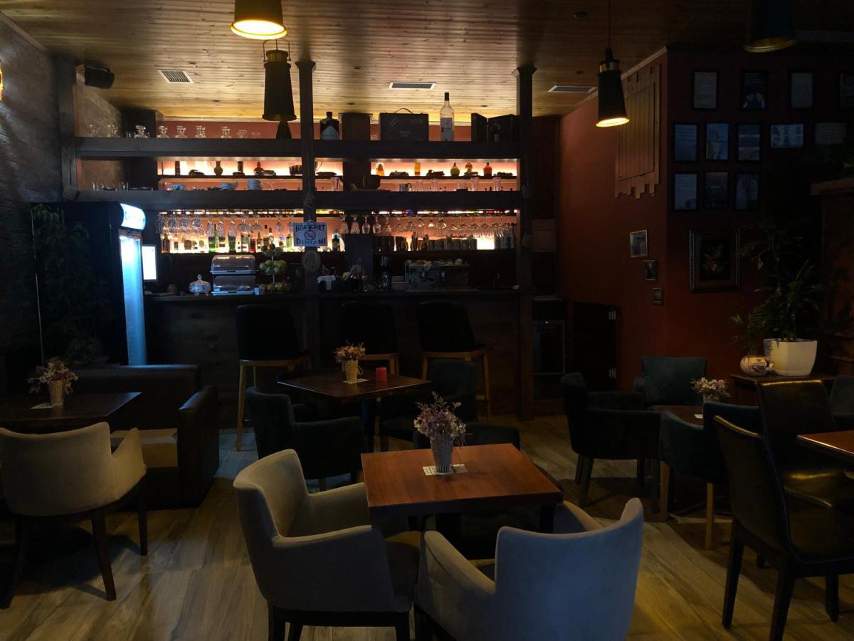 Vlorë Jordan'S Hotel מראה חיצוני תמונה