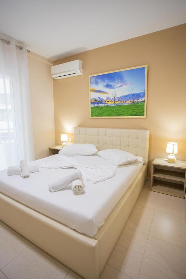 Vlorë Jordan'S Hotel מראה חיצוני תמונה
