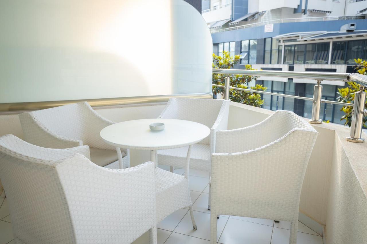 Vlorë Jordan'S Hotel מראה חיצוני תמונה